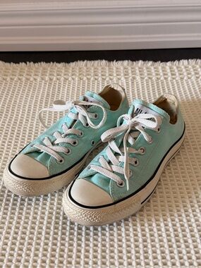 Converse Low-Top Sneakers in Seafoam Green